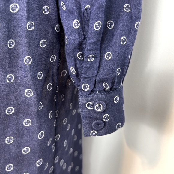 Lily Pulitzer Navy Blue and White Davie Button Print Shirt Dress. Size 6. - Picture 8 of 11